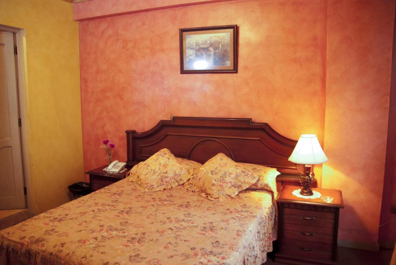 Hotel Monserrat Κοτσαμπάμπα Εξωτερικό φωτογραφία