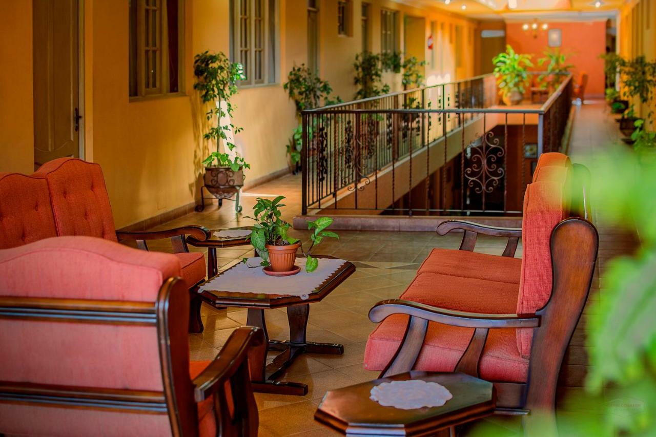 Hotel Monserrat Κοτσαμπάμπα Εξωτερικό φωτογραφία